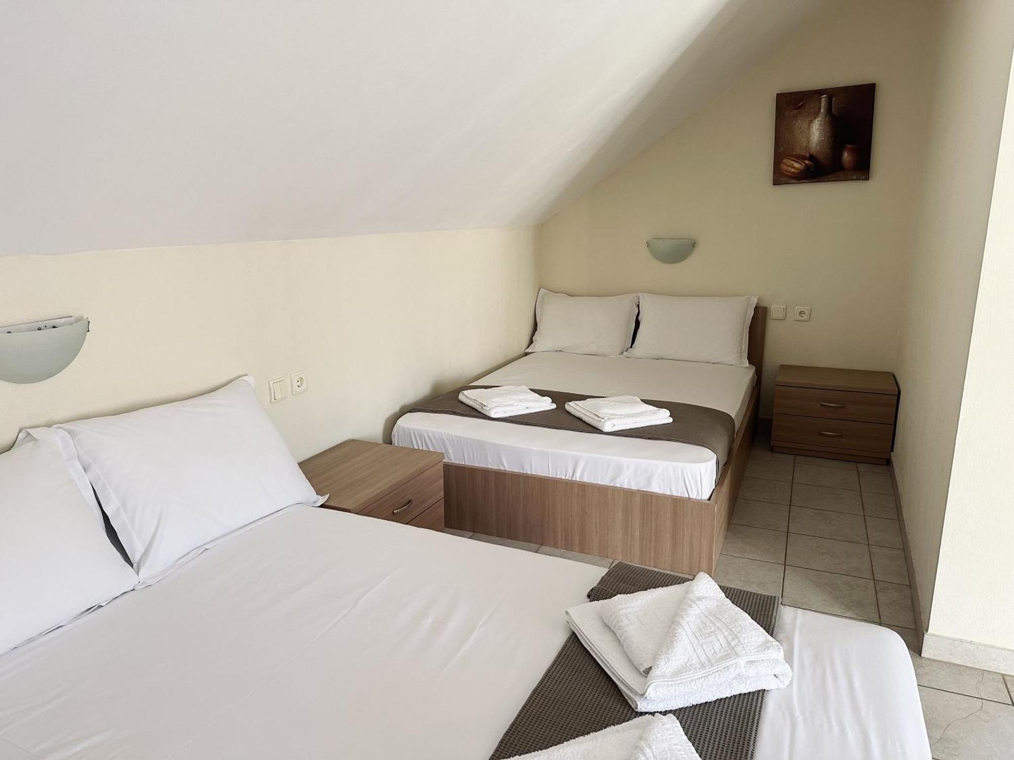 Anna Rooms Vrasná Kültér fotó